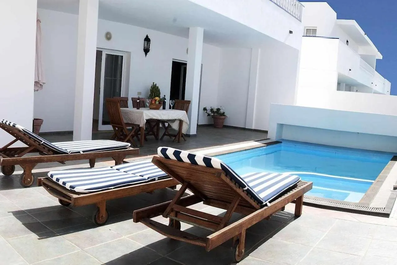 Villas del Mar Viña y Cabrera Puerto Calero