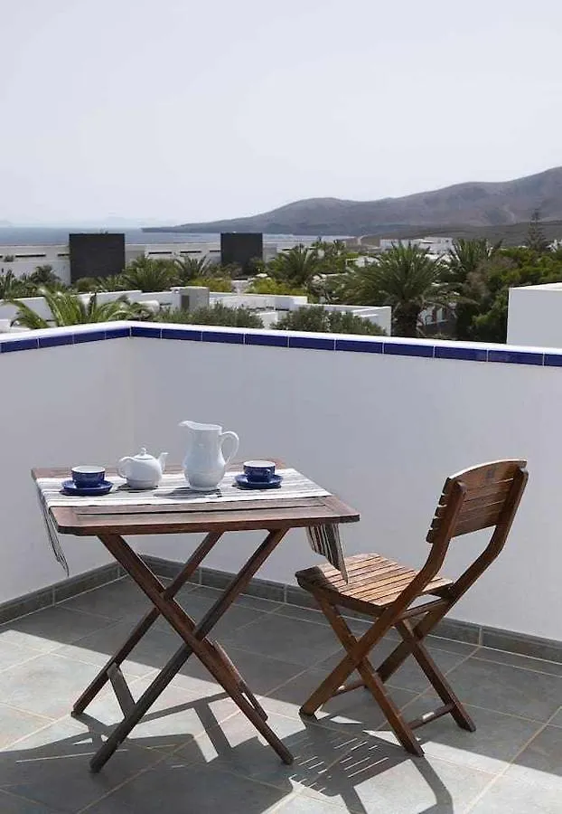 Villas del Mar Viña y Cabrera Puerto Calero España