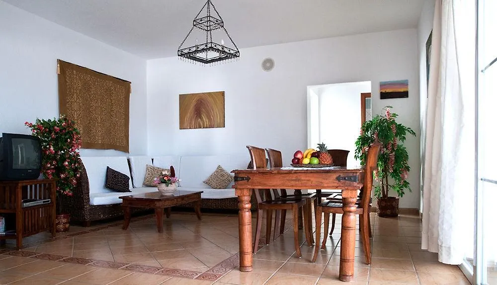 Villas del Mar Viña y Cabrera Puerto Calero