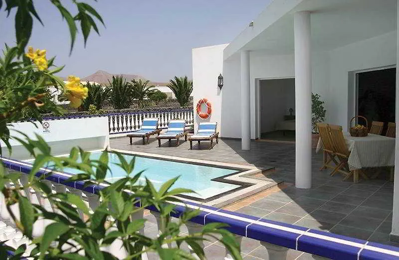 Villas del Mar Viña y Cabrera Puerto Calero